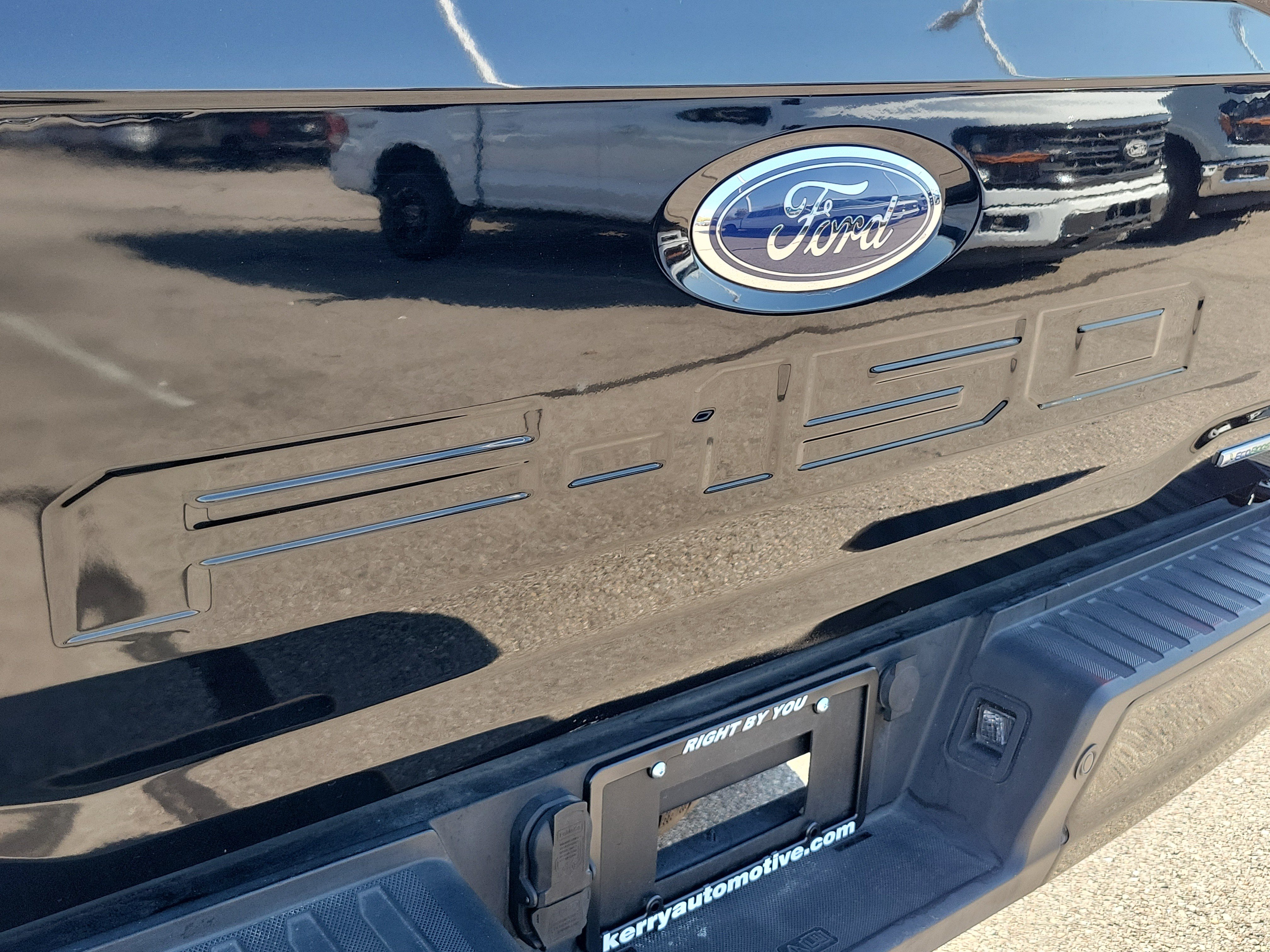 Used 2023 Ford F150 Lariat w/ Equipment Group 502A High AWD/4WD image 6