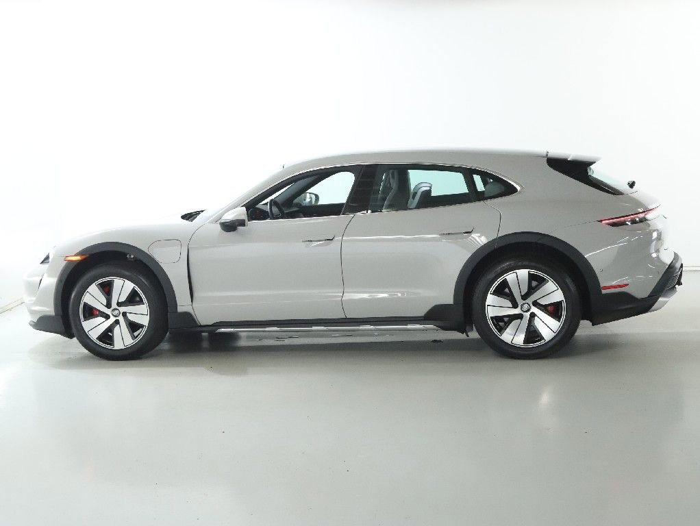 Used 2022 Porsche Taycan 4S AWD/4WD image 43
