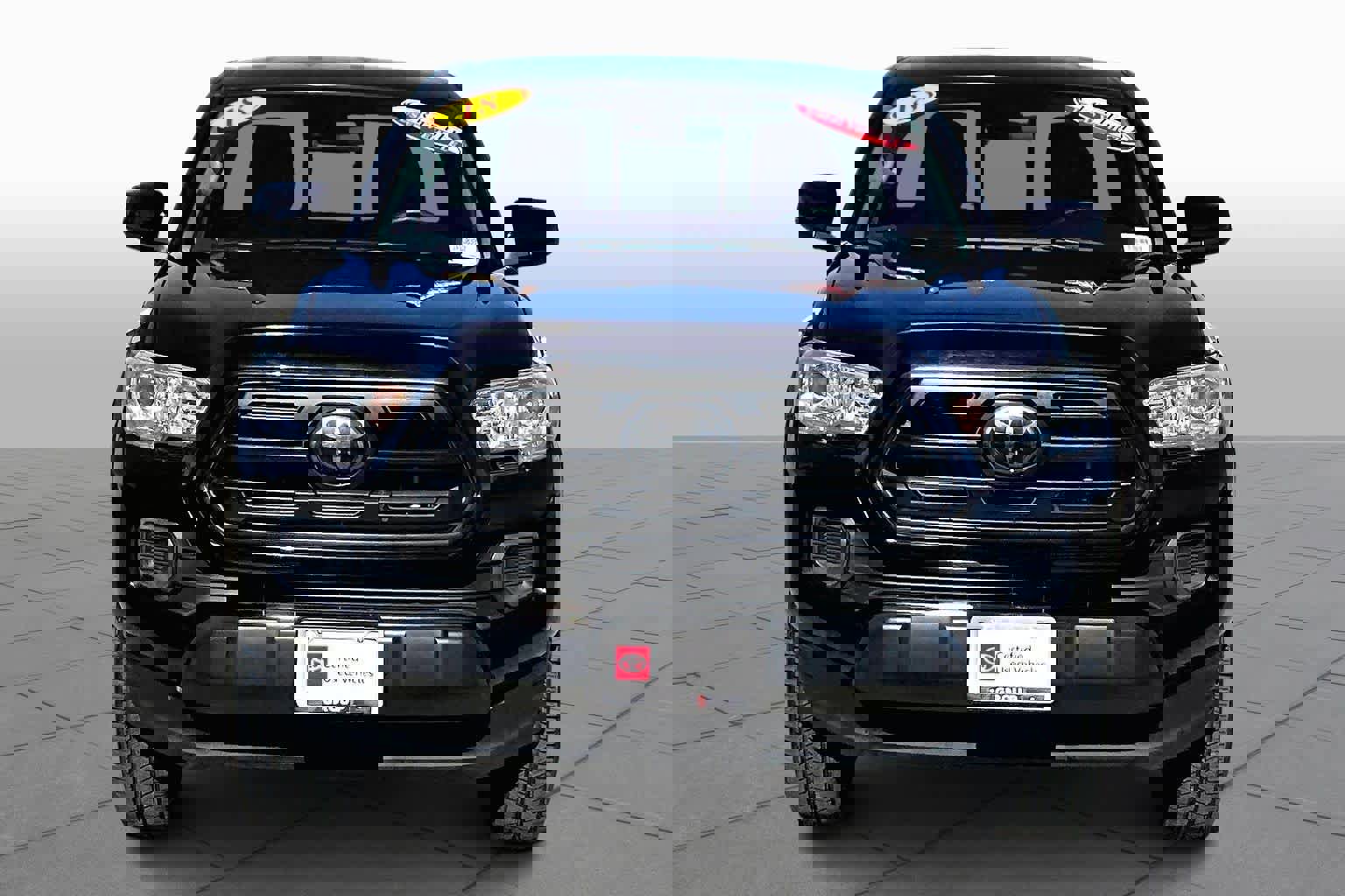 Certified 2018 Toyota Tacoma SR w/ SR Convenience Package image 3