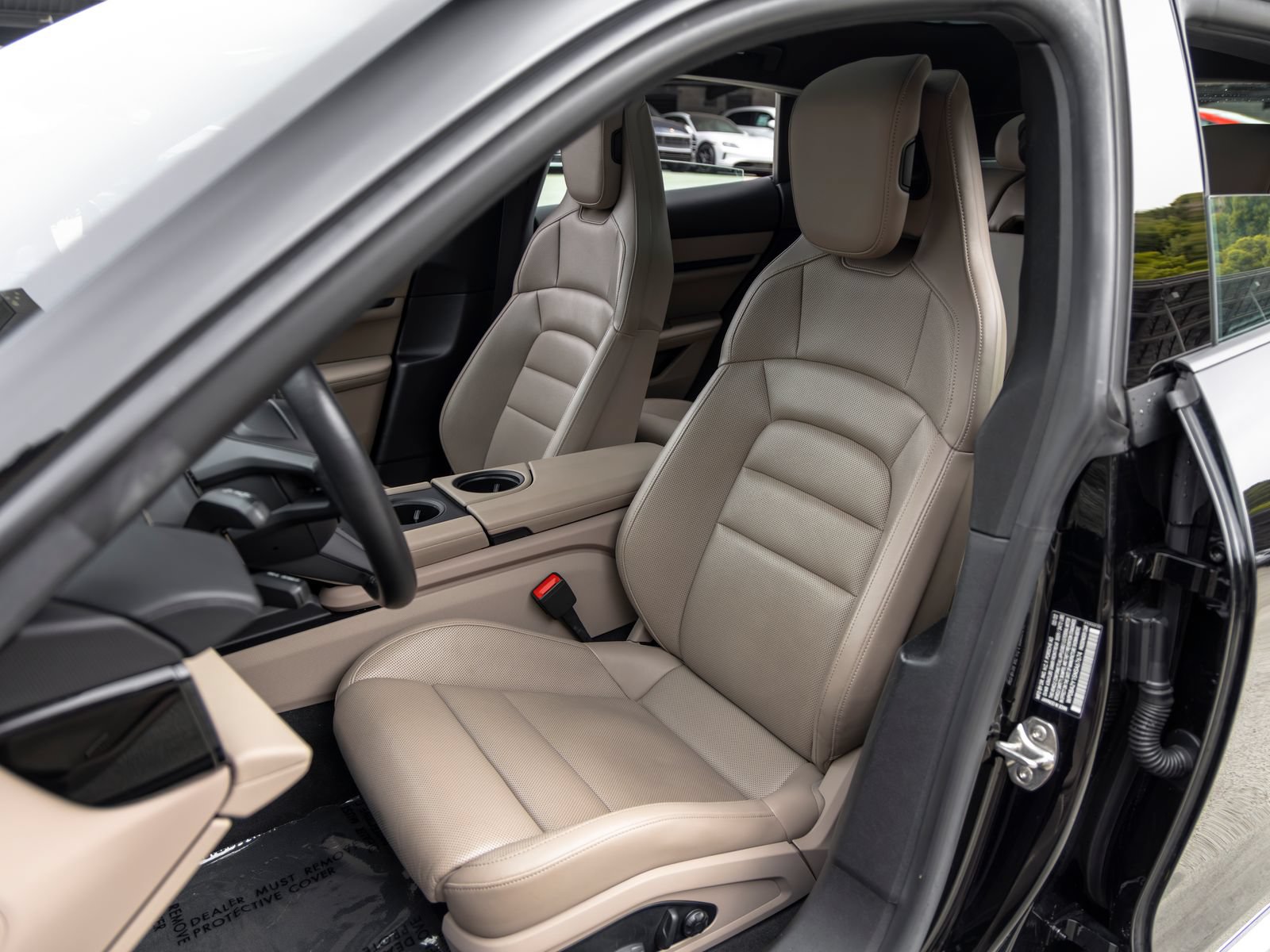 Certified 2022 Porsche Taycan 4 Cross Turismo AWD/4WD image 5
