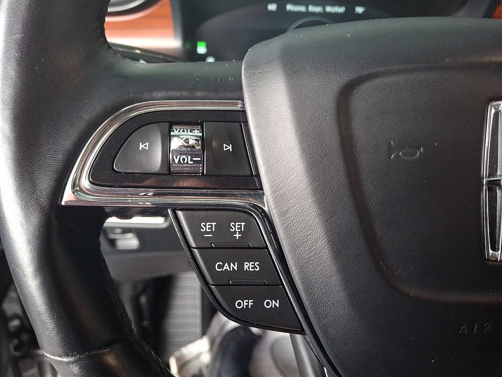Certified 2023 Lincoln Nautilus Reserve AWD/4WD image 20