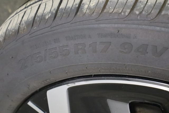 Certified 2024 Kia Niro Wind FWD image 40