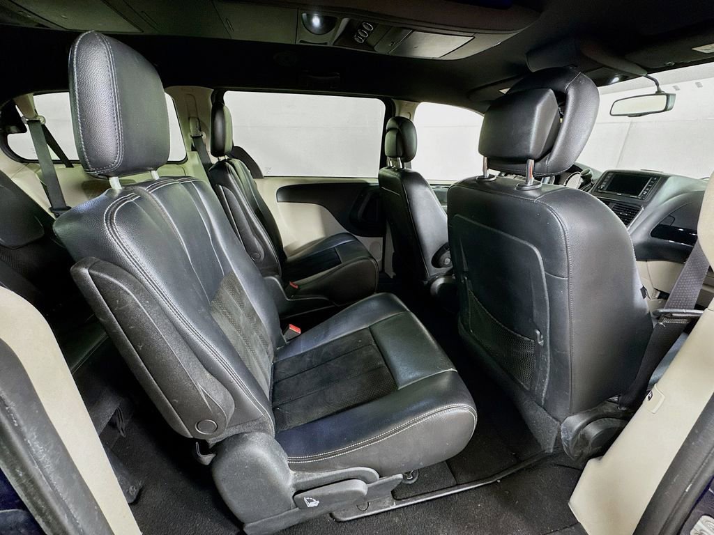 Used 2014 Dodge Grand Caravan SXT FWD image 27