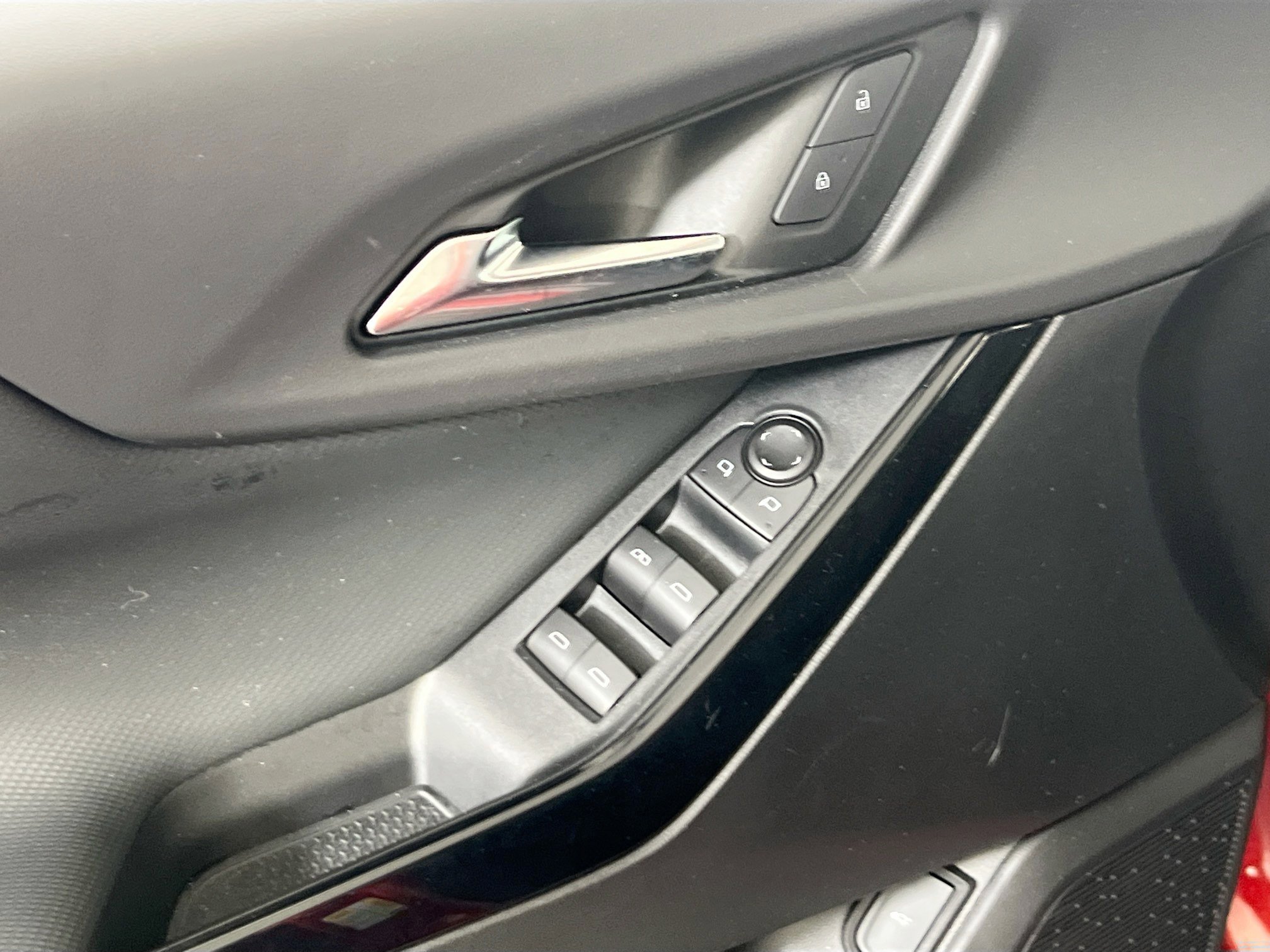 Used 2026 Chevrolet Equinox LT w/ Convenience Package II image 18