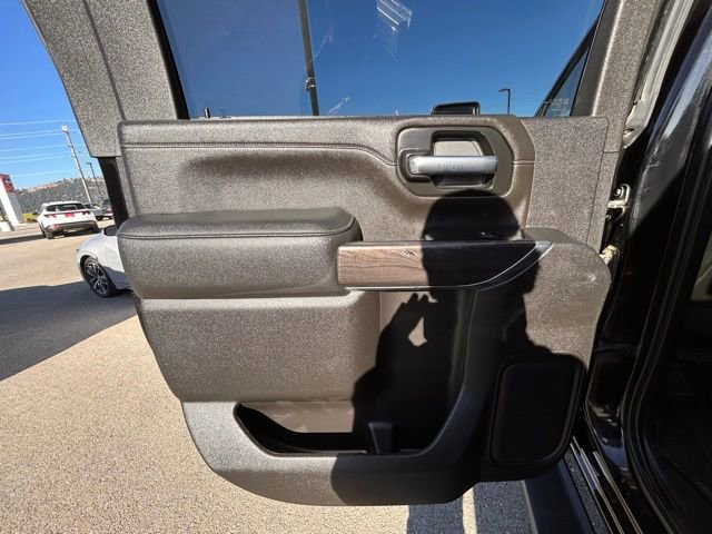 Used 2021 Chevrolet Silverado 2500 LTZ w/ LTZ Convenience Package image 35