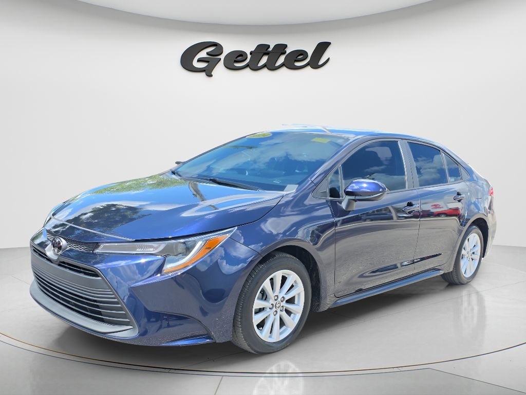 Used 2024 Toyota Corolla LE w/ LE Convenience Package image 1