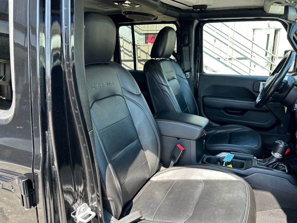 Used 2021 Jeep Wrangler Unlimited Sahara w/ Dual Top Group image 31