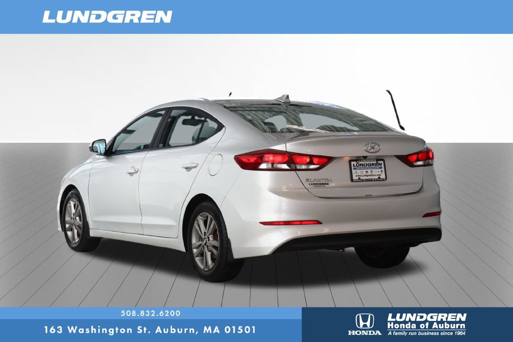 Used 2018 Hyundai Elantra SEL FWD image 3