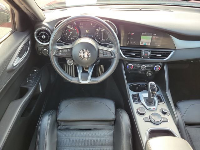 Used 2022 Alfa Romeo Giulia Veloce image 13