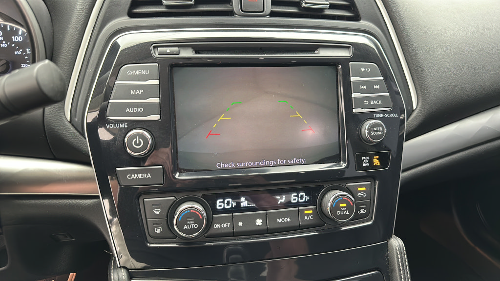 Used 2023 Nissan Maxima SV w/ Floor Mat Group FWD image 17
