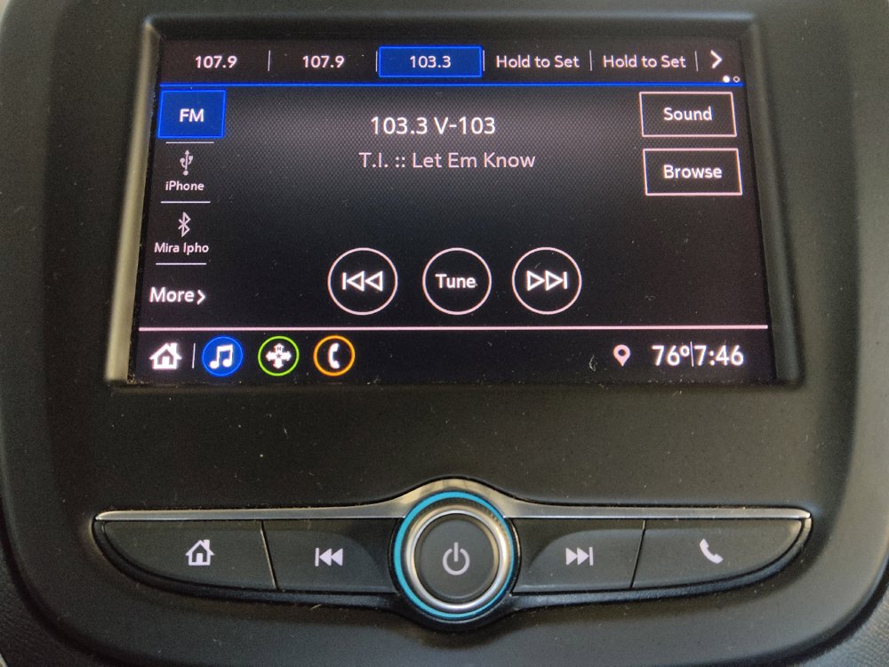 Used 2020 Chevrolet Equinox LS FWD image 25