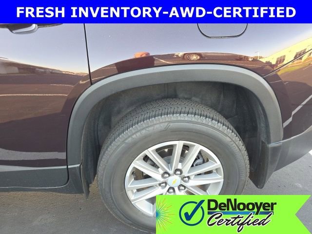 Used 2022 Chevrolet Traverse LT w/ LPO, Floor Liner Package image 5