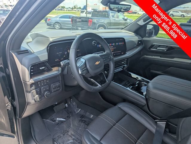 Used 2026 Chevrolet Suburban High Country AWD/4WD image 13