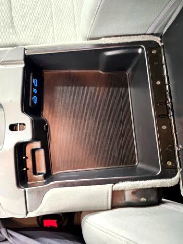 Used 2019 RAM 1500 Classic SLT image 19