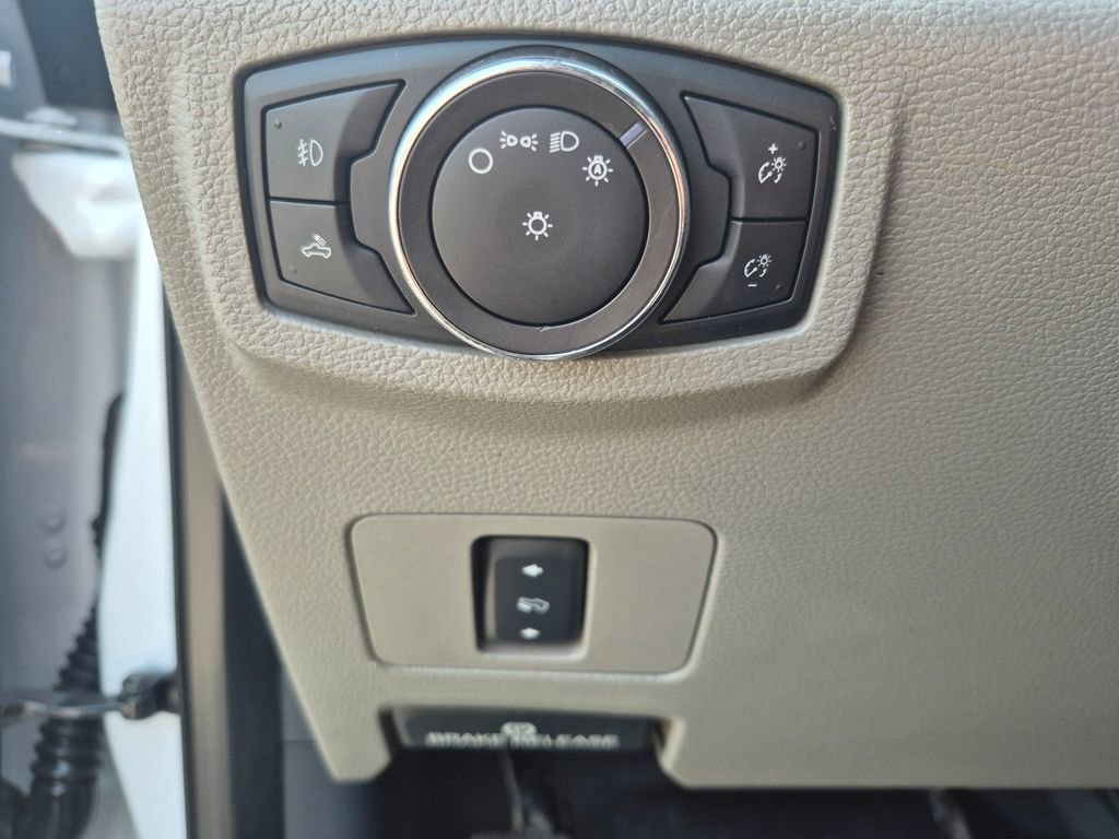 Used 2022 Ford F250 XLT w/ XLT Premium Package AWD/4WD image 14