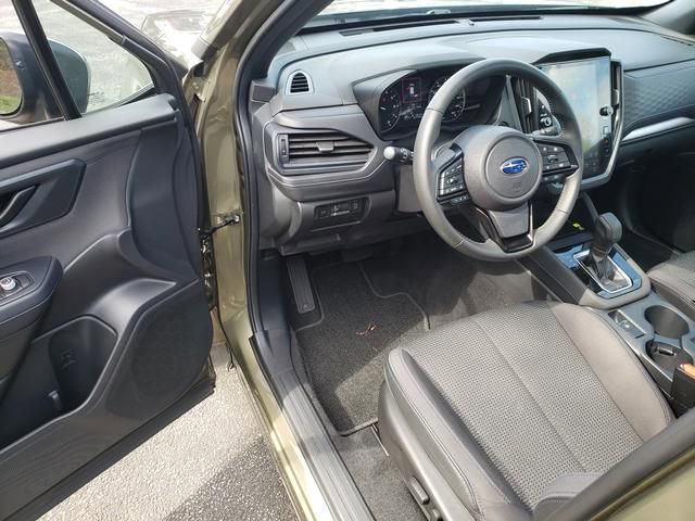 Certified 2025 Subaru Forester Premium AWD/4WD image 10