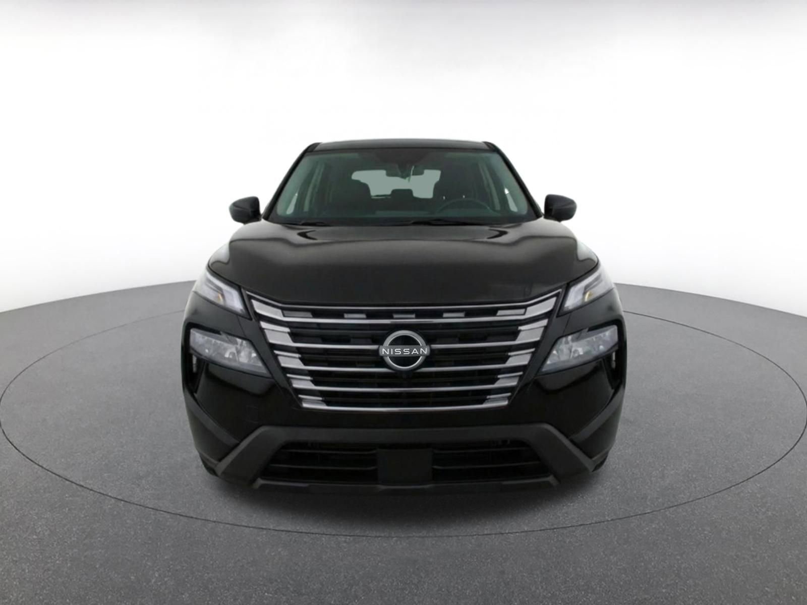 Used 2025 Nissan Rogue SV FWD image 2