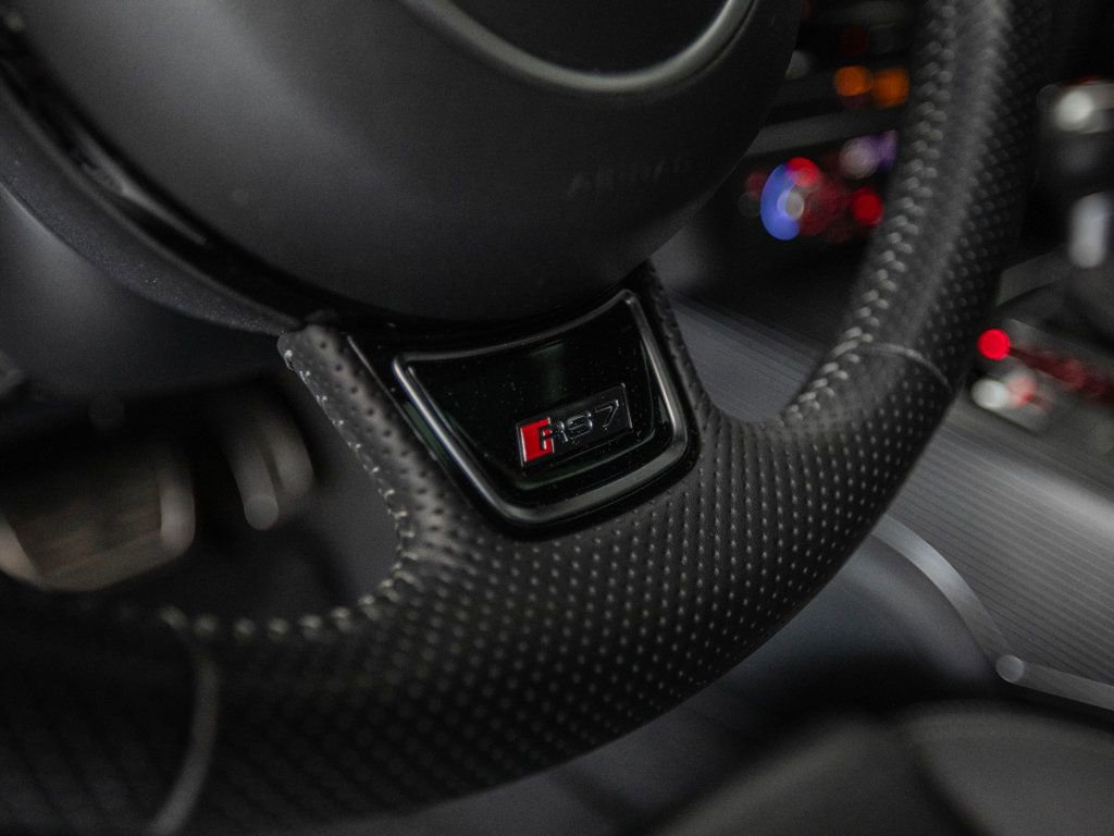 Used 2018 Audi RS 7 Performance w/ Cold Weather Package image 23