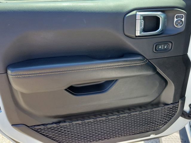 Used 2024 Jeep Wrangler Sahara image 17