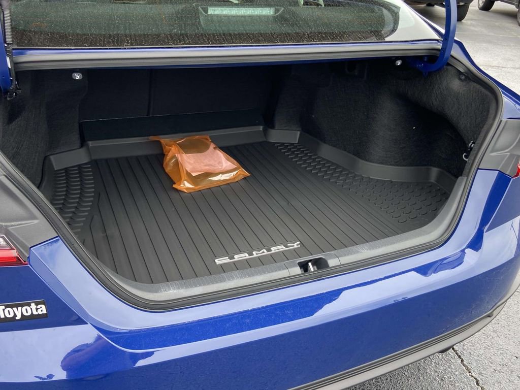 New 2026 Toyota Camry SE FWD image 12