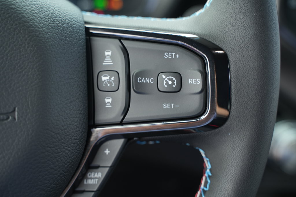 New 2026 RAM 1500 Laramie AWD/4WD image 29
