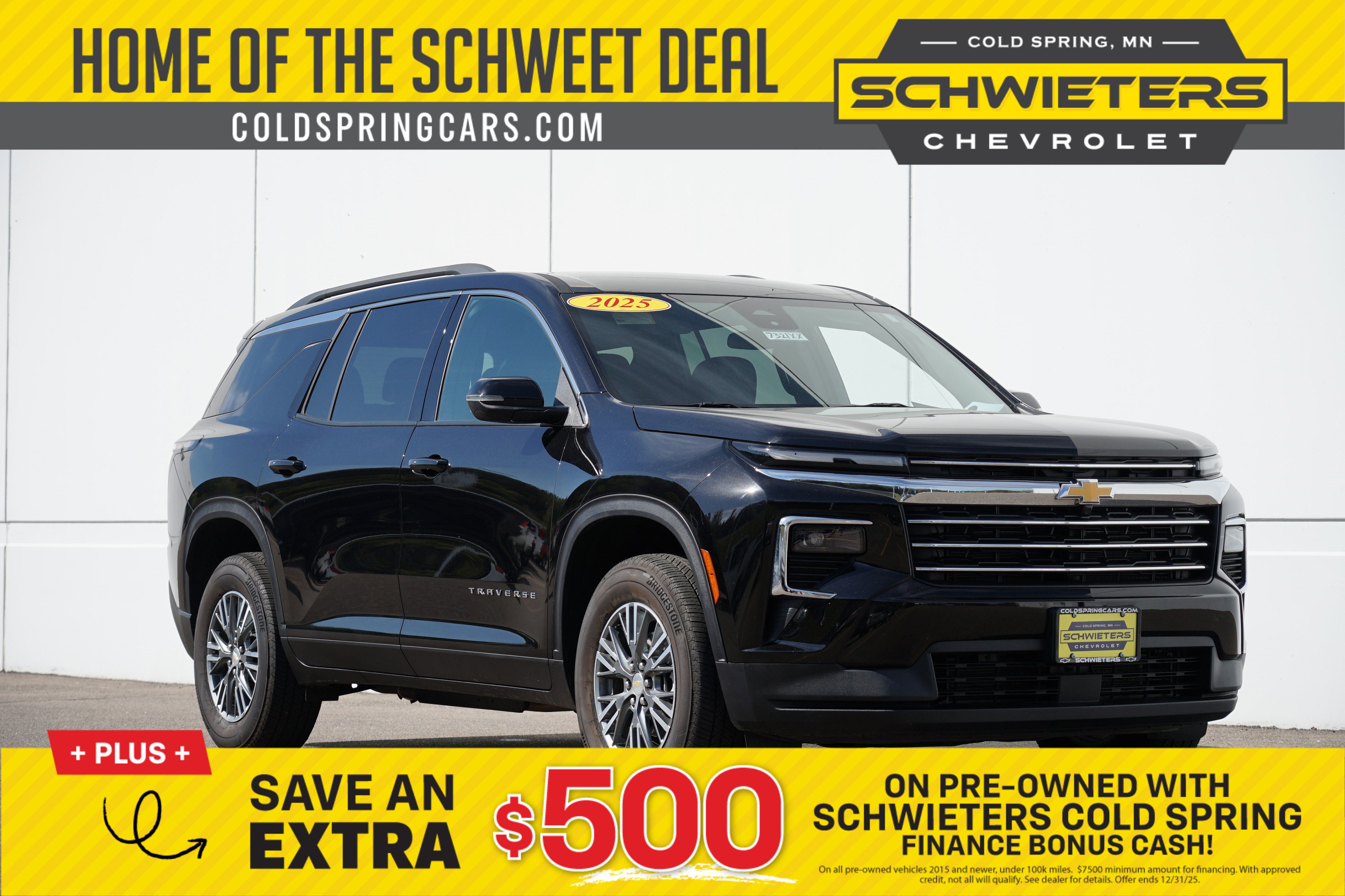 Used 2025 Chevrolet Traverse LT