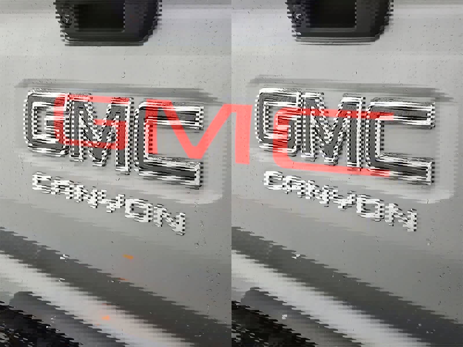 Used 2024 GMC Canyon Elevation image 12