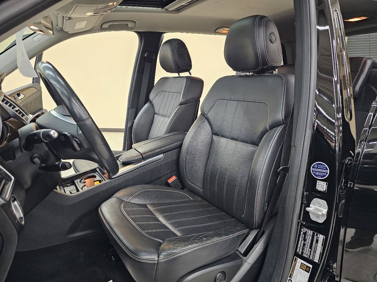Used 2015 Mercedes-Benz GL 450 4MATIC w/ Appearance Package image 19