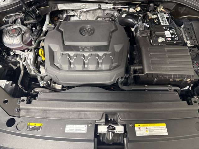 Used 2023 Volkswagen Tiguan SE image 40