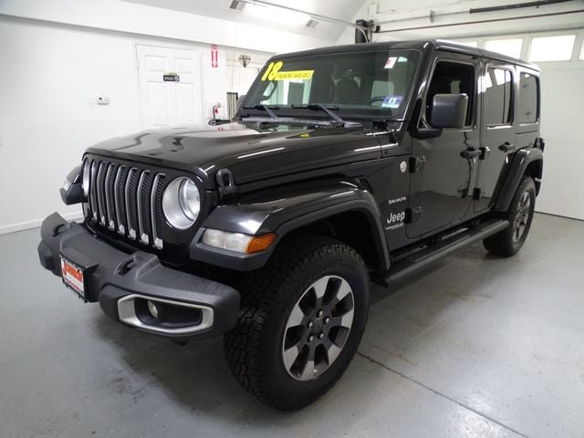 Used 2018 Jeep Wrangler Unlimited Sahara w/ Dual Top Group AWD/4WD image 17