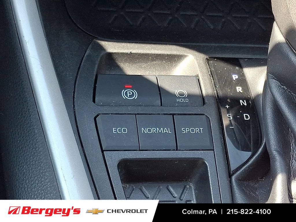 Used 2023 Toyota RAV4 XLE FWD image 26