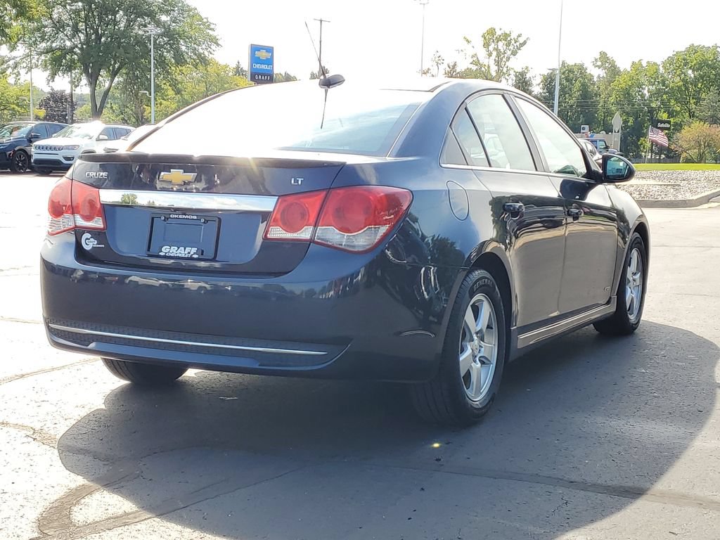 Used 2015 Chevrolet Cruze LT w/ Sun And Sound Package FWD image 3