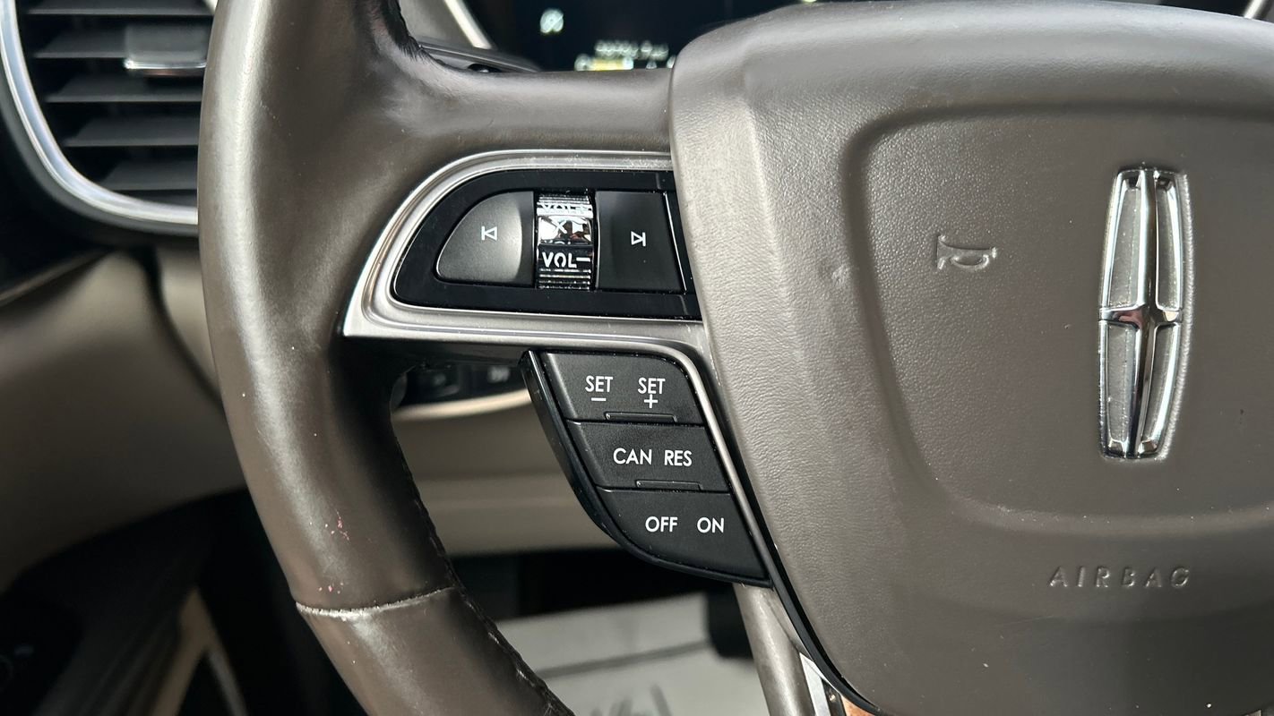 Used 2019 Lincoln Nautilus Reserve image 34