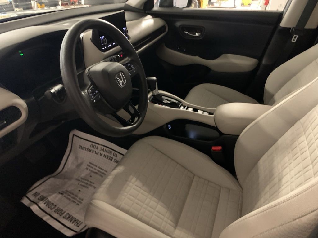 Used 2023 Honda HR-V LX image 21