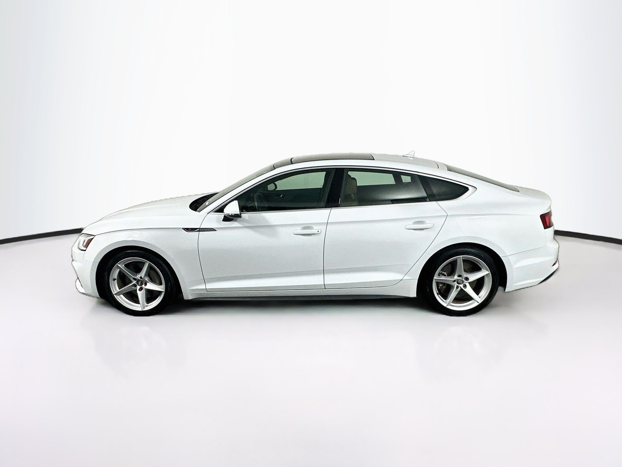 Used 2019 Audi A5 2.0T Premium Plus AWD/4WD image 4