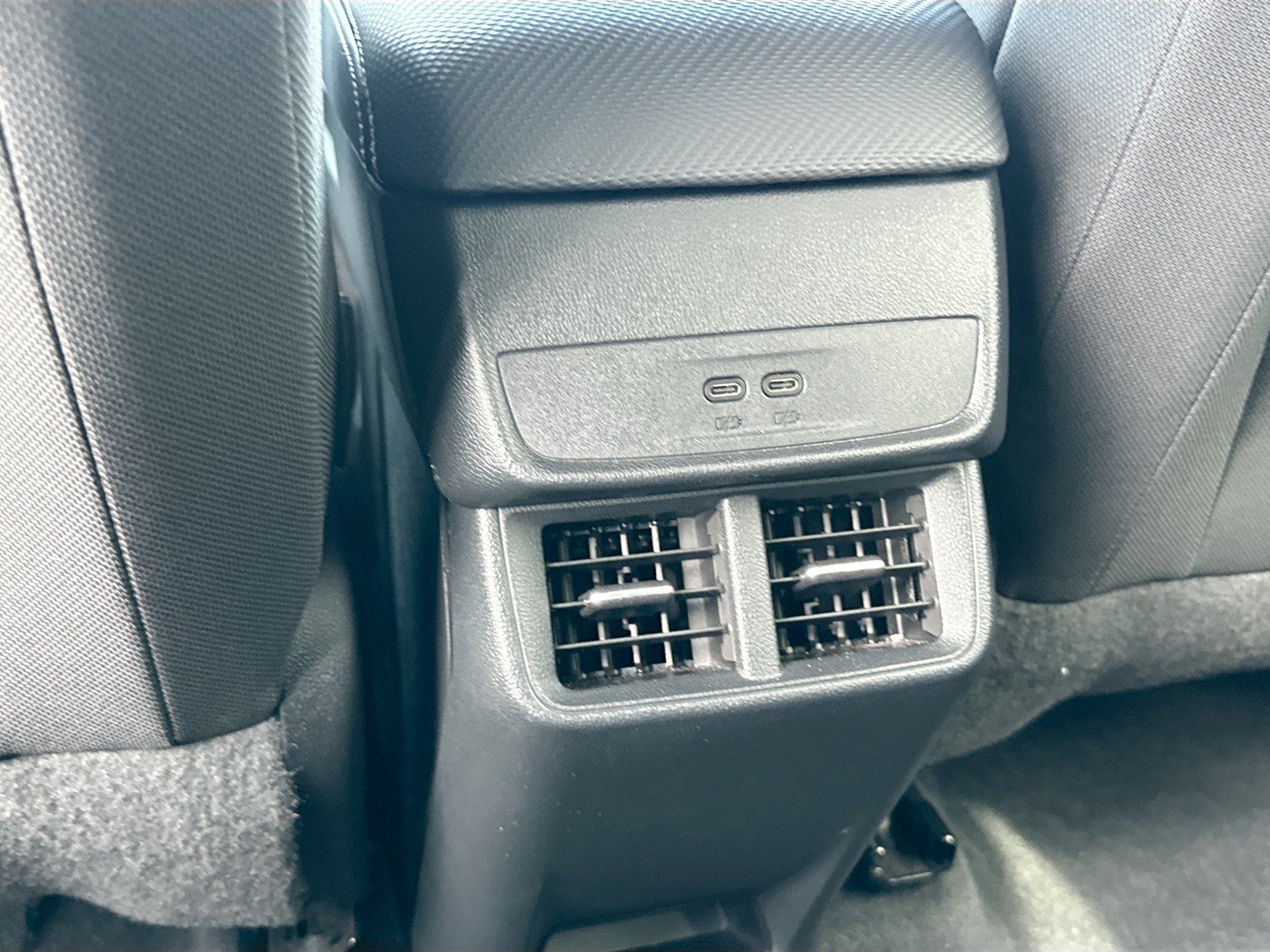 Used 2025 Chevrolet Equinox LT FWD image 25