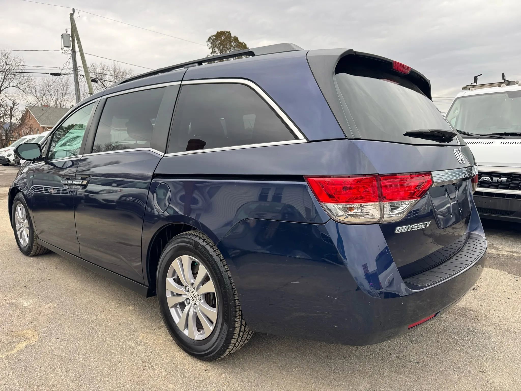 Used 2015 Honda Odyssey EX image 5