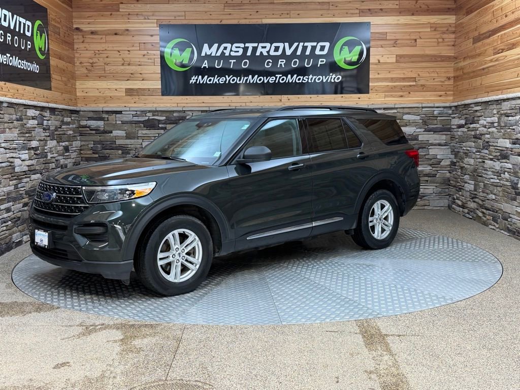 Used 2023 Ford Explorer XLT image 5
