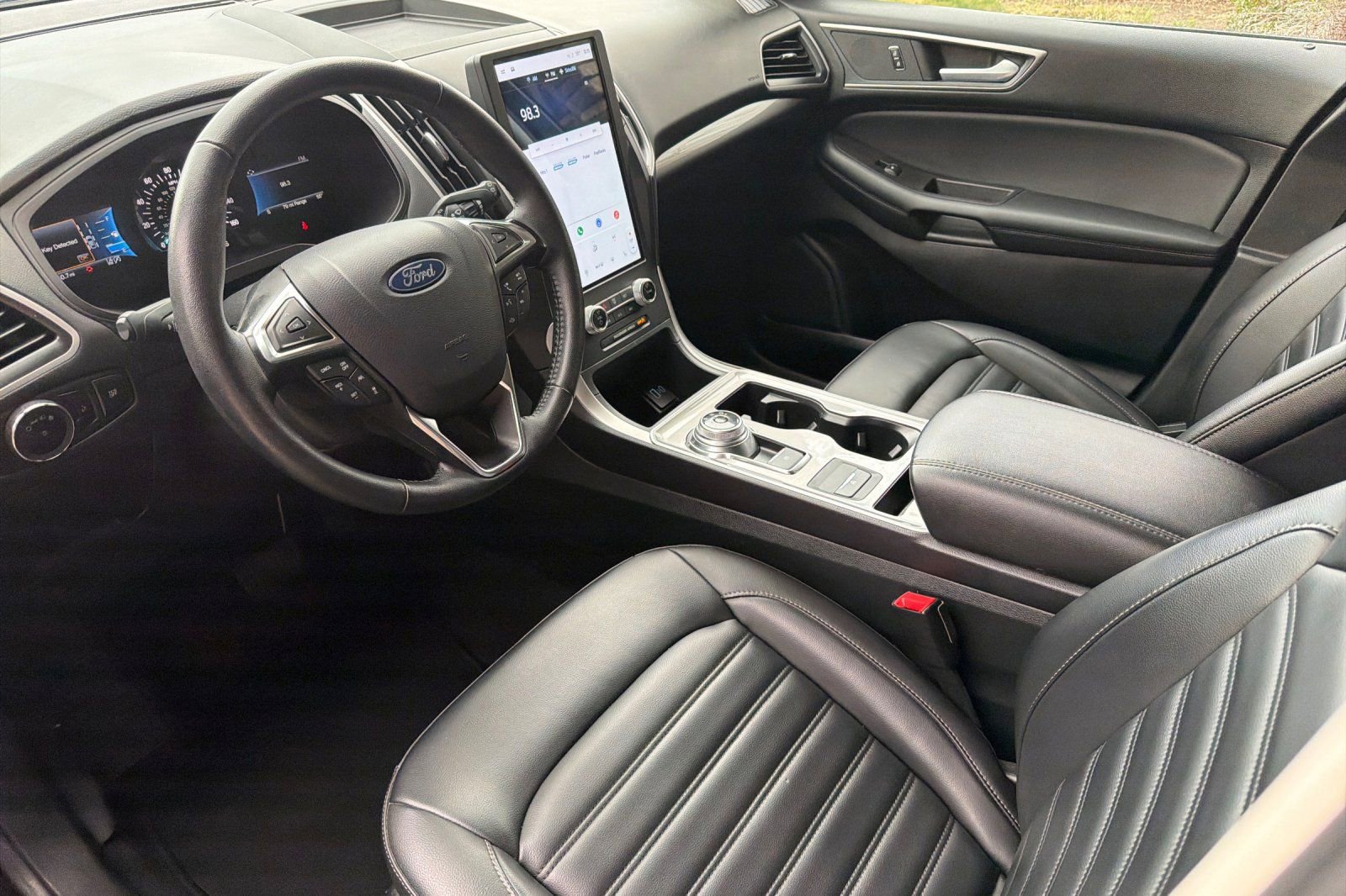 Used 2024 Ford Edge SEL image 10