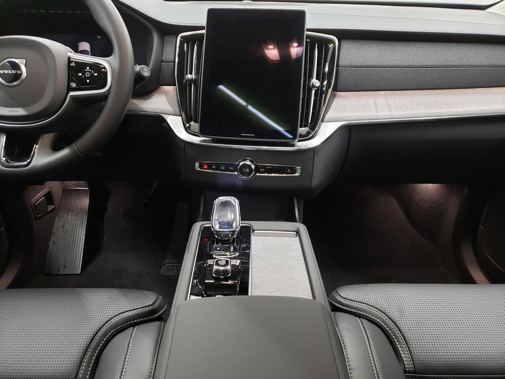 New 2026 Volvo XC90 B6 Ultra w/ Protection Package AWD/4WD image 9