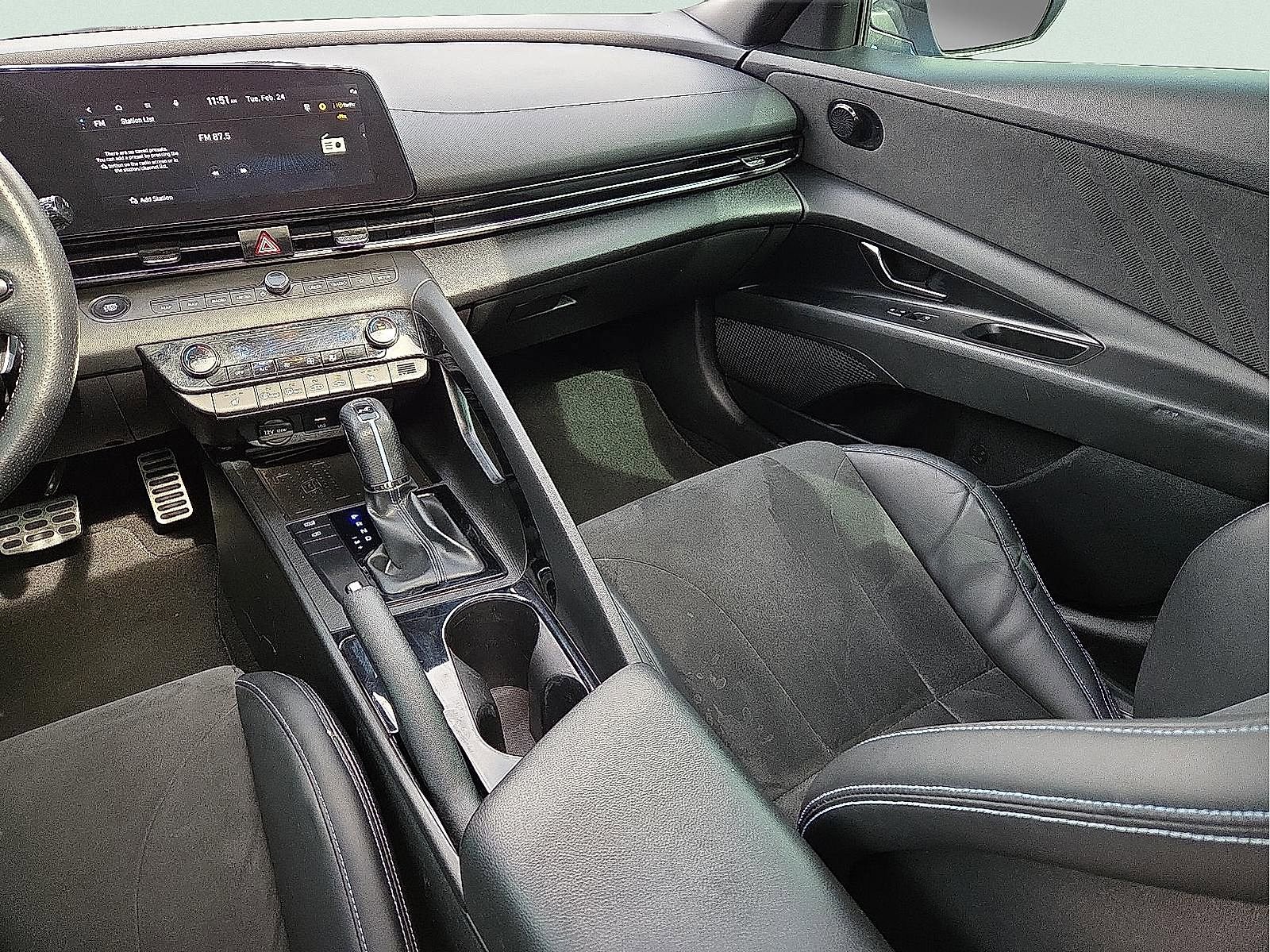 Used 2023 Hyundai Elantra N image 12