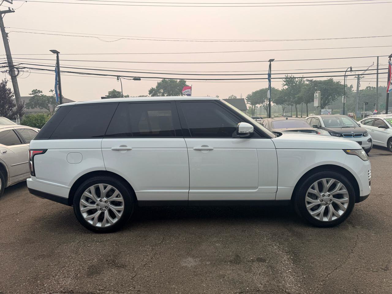 Used 2019 Land Rover Range Rover HSE AWD/4WD image 9