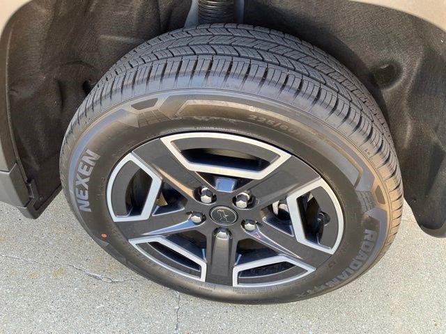 Certified 2026 Jeep Cherokee Limited AWD/4WD image 27