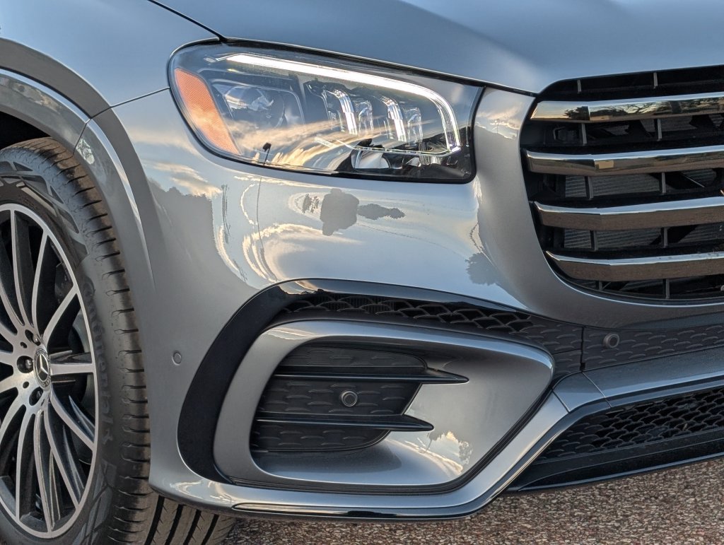 New 2026 Mercedes-Benz GLS 580 4MATIC image 8