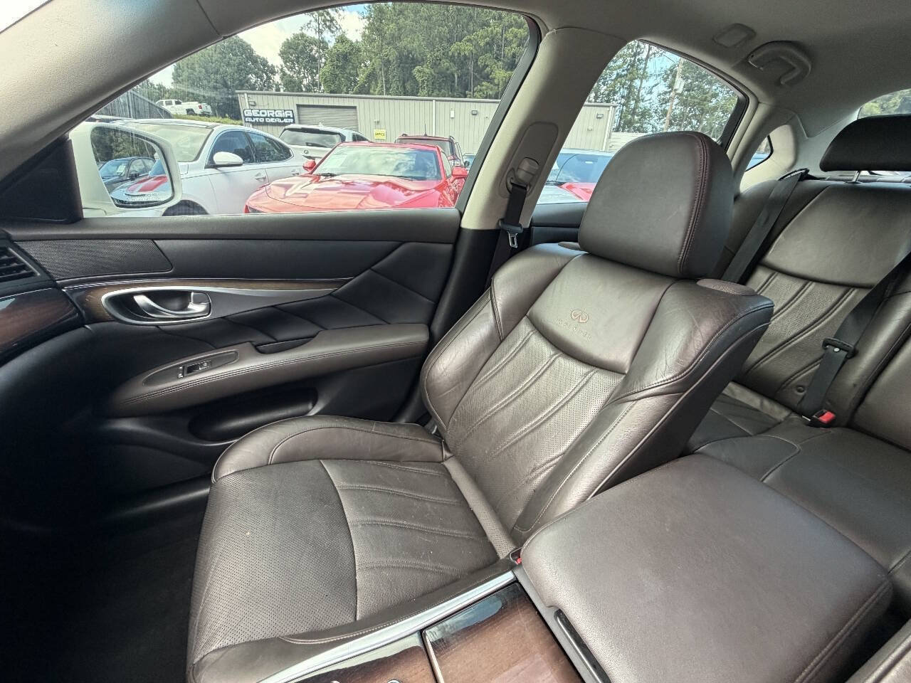 Used 2011 INFINITI M37 w/ Deluxe Touring Pkg RWD image 19