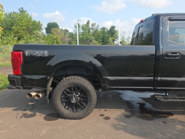 Used 2022 Ford F350 Lariat w/ Black Appearance Package AWD/4WD image 7