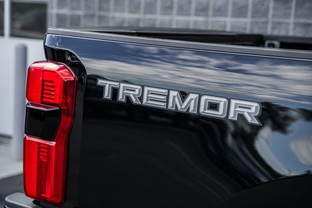 New 2026 Ford F250 Platinum image 26