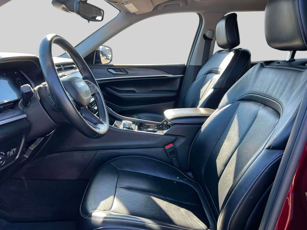 Used 2022 Jeep Grand Cherokee L Limited image 16