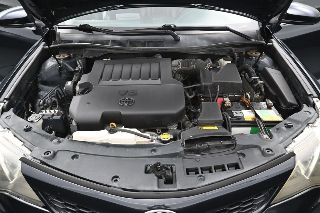 Used 2012 Toyota Camry SE FWD image 34