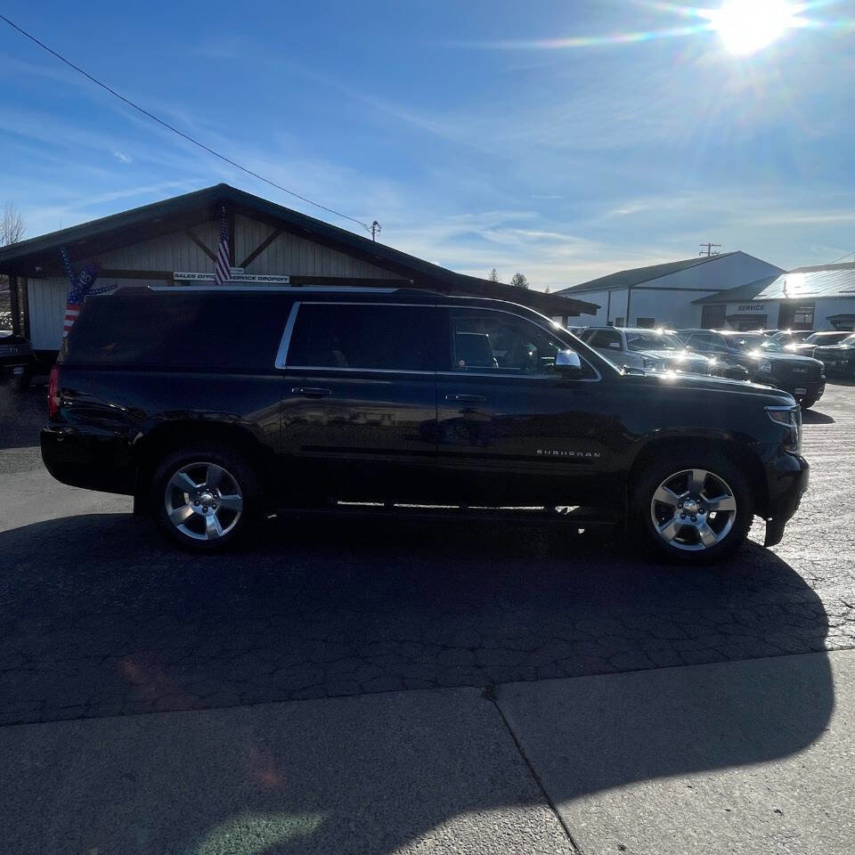 Used 2017 Chevrolet Suburban Premier image 6